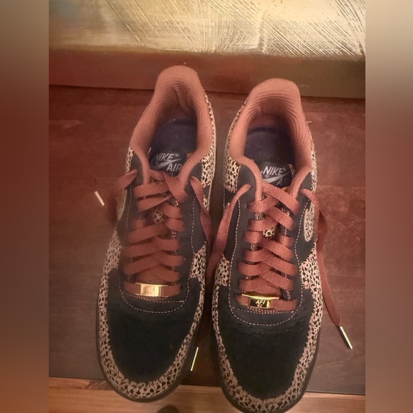 Women’s Nike Air Force Ones - Picture 2 of 5